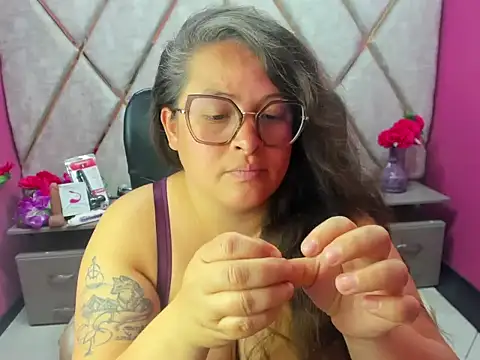 Chat XXX en directo de Sarah_Boobs_