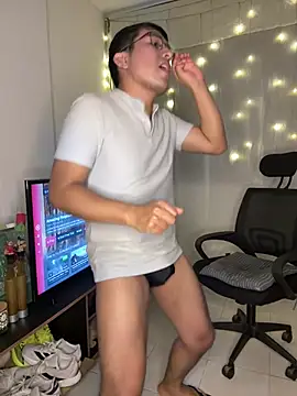 andrewmhilton_'s Webcam Show