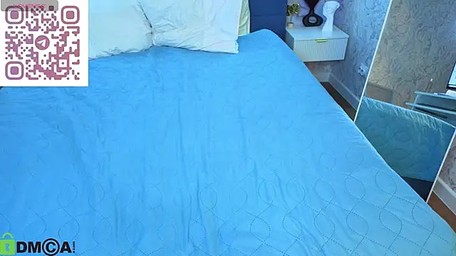 Crystal-Lace Live XXX-chat