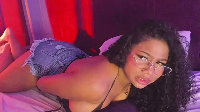 Sofi_Fox_ – Naživo XXX chat