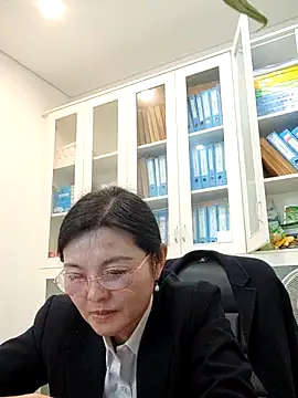 WHUANUOZANYTO 即時 XXX 聊天