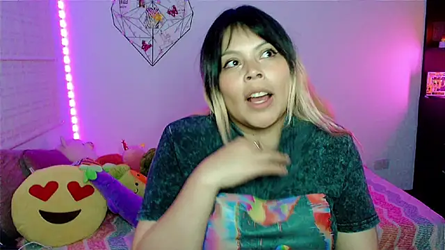 EllieMoonX's Live XXX Chat