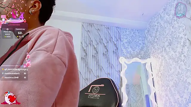 Chatroom XXX en direct de osamu_tay