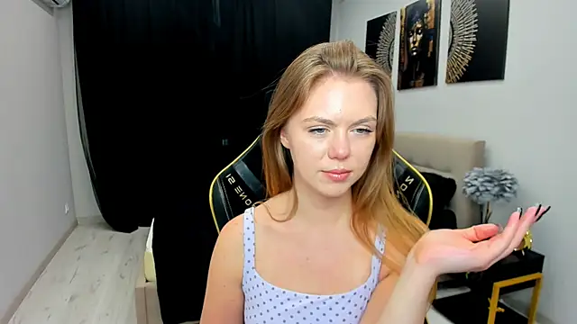 แชท XXX สดของ Strawberrye