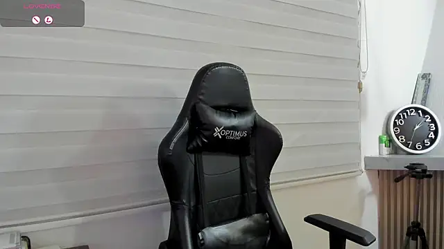 Show modela Rick_Adams na web-kameri