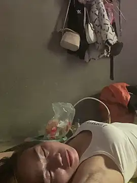 แชท XXX สดของ meganmeo