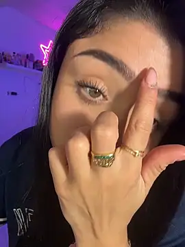 Chatroom XXX en direct de lucianaroy