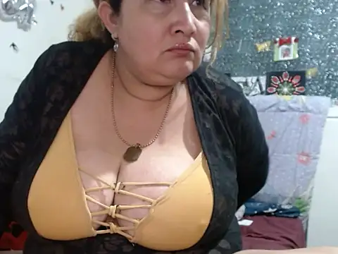 Perla1981-- 现场XXX聊天