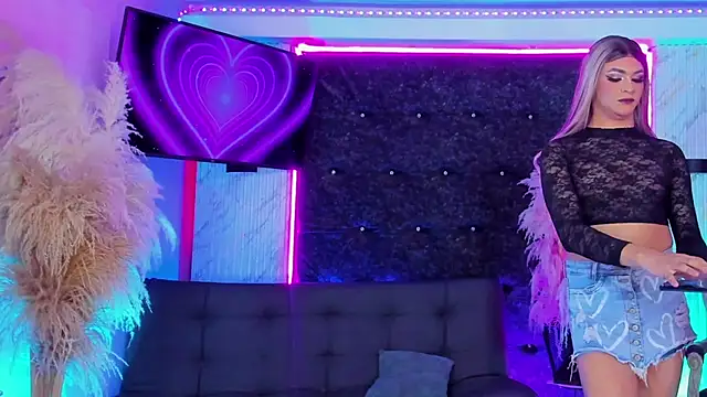 Queens_Wonders_Blonders 在線直播表演