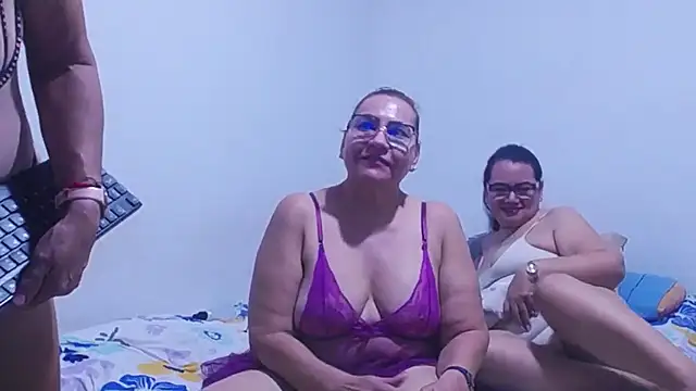 sexycristina_2: онлайн-секс-чат