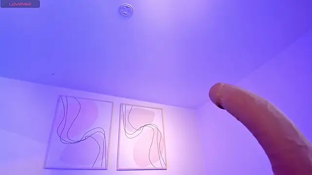 TaraLawrenceのライブXXXチャット