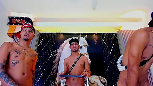 Webkamerová show the_knights_of_the_night_