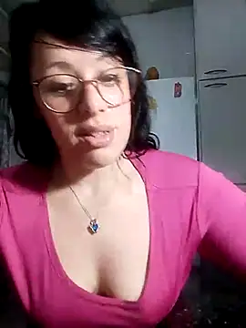 Bellatriz-horse Live XXX Chat