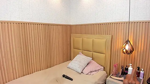 LOLAMAXI: απευθείας συνομιλία ΧΧΧ