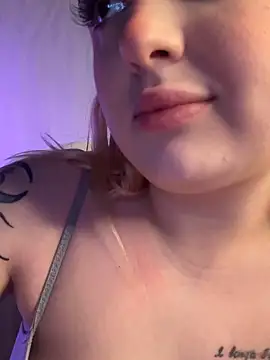 KellyMoors Live XXX Chat