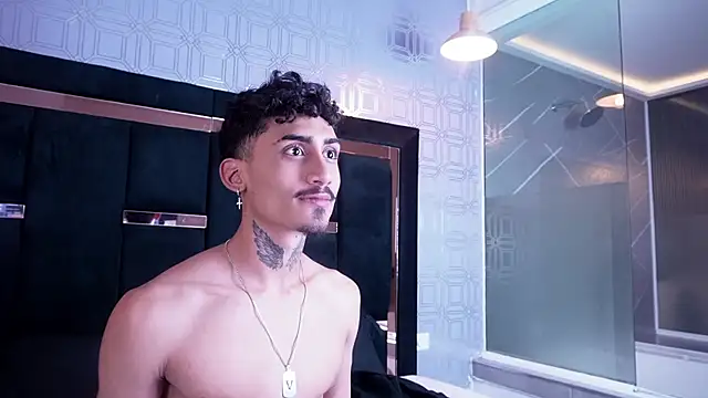 Dark_Eros_ Adlı Modelin Web Kamerası Şovu