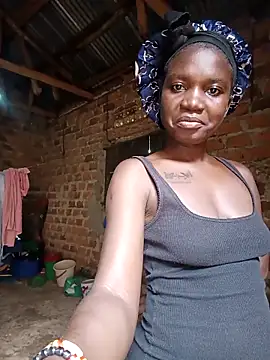 Pertunjukan Kamera Web holygrail001