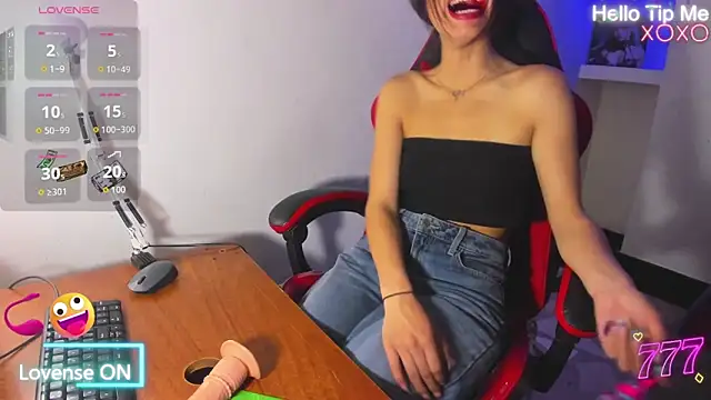 honeyluxe_'s Live XXX Chat