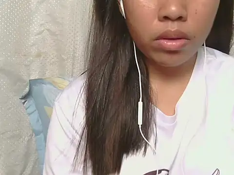 ChubbyButty Adlı Modelin Canlı XXX Sohbeti