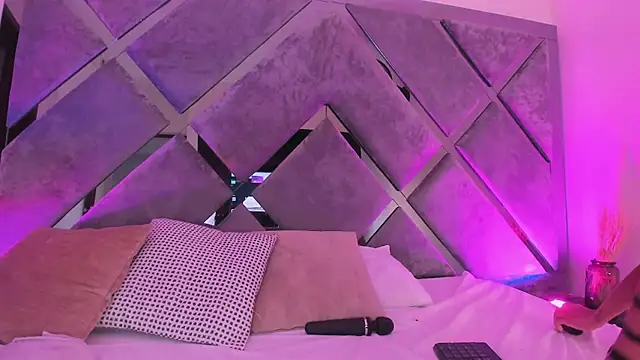 XXX chat uživo modela luciagray1