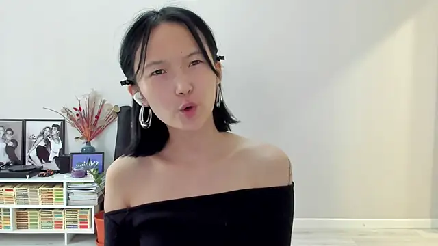 ailey_chao: онлайн-секс-чат