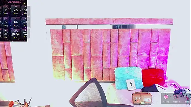 KayleighDreams_ Show in webcam