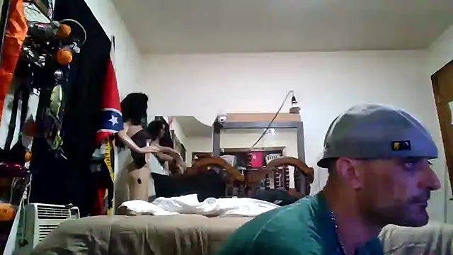 slinginbigD's Live XXX Chat