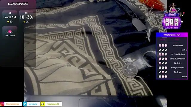 Niquitasparkles' Live XXX Chat