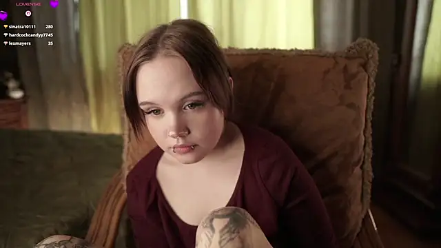 LeahAllsop Chat XXX live