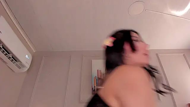 XXX chat uživo modela mia_kisses2