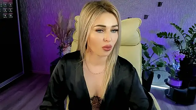 Živý XXX chat NikkiiStill