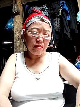 Agnes-baby's Webcam Show