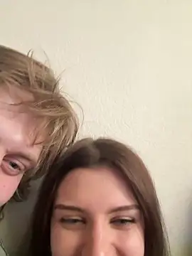 Онлайн чат XXX elizzzzfS