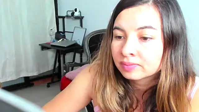 แชท XXX สดของ __Emma__11__Lecat_