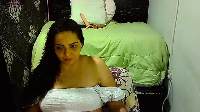 แชท XXX สดของ _naughty_milf