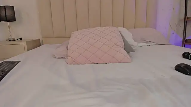 LilithHarperr_'s Live Sex Cam Show