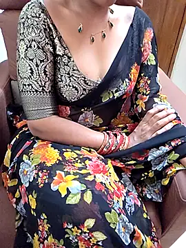 Roja-Telugu777のライブXXXチャット