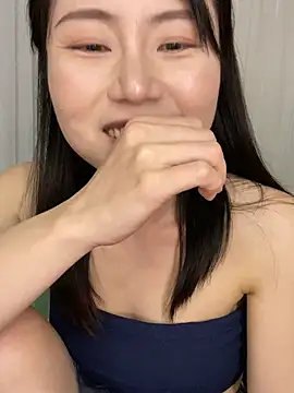 yaya0302 网络视讯表演