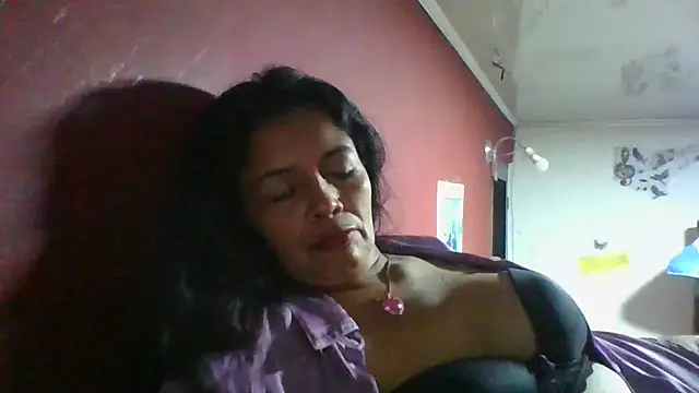 Czat XXX na żywo – DianaOchoa_