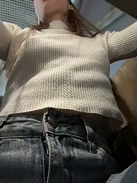 XXX chat uživo modela Charming_Ritta