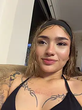 Arianavillada Adlı Modelin Canlı XXX Sohbeti