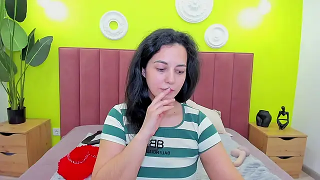 Linda_Insatiable's Live Sex Cam Show