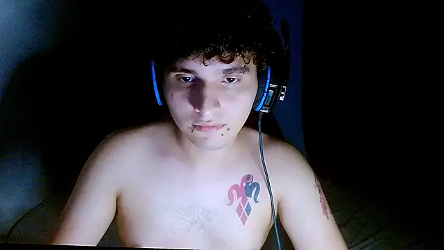 suggarboy69 现场XXX聊天