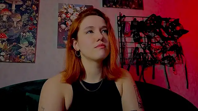 the_high_priestess' Live XXX Chat