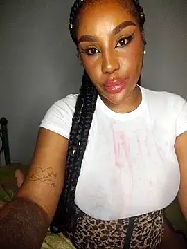 Queen_Amara webcam show