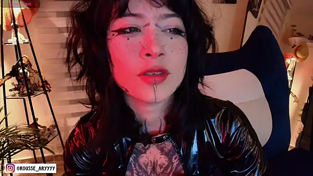 AryRousse: απευθείας συνομιλία ΧΧΧ