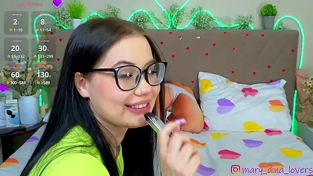 Chat XXX ao vivo de Mary_Dina