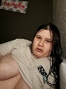 TUWACHA7777 在線直播表演