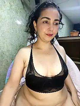 دردشة Emily_Divi69 الجنسية المباشرة