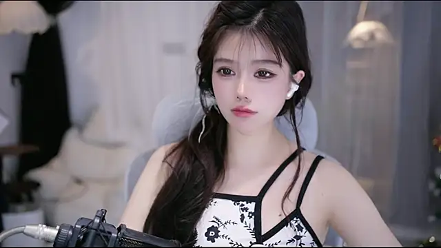 دردشة Cecily الجنسية المباشرة